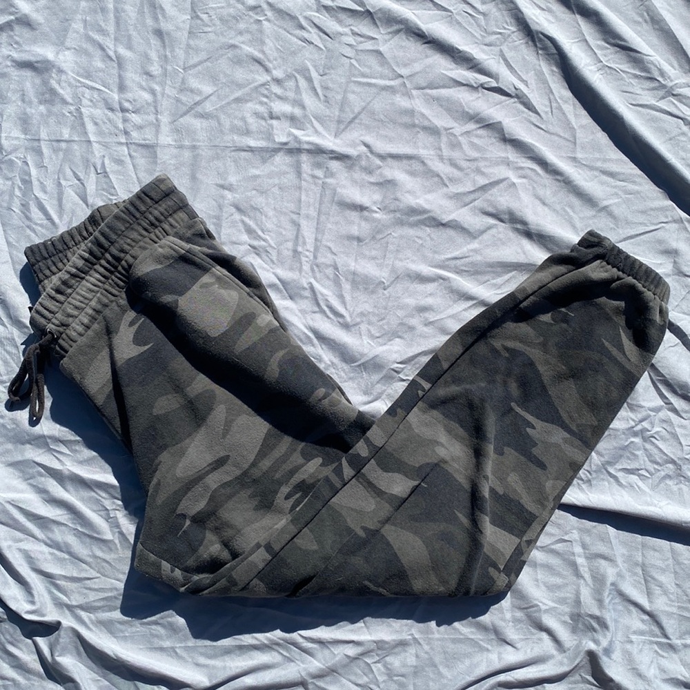 Women’s Drawstring Camo Joggers | Size Small | Wild Fable